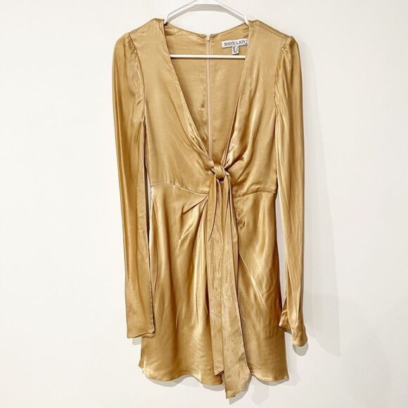 Shona Joy Felicity Plunged Tie Front Mini Dress in Porcini - Picture 4 of 8